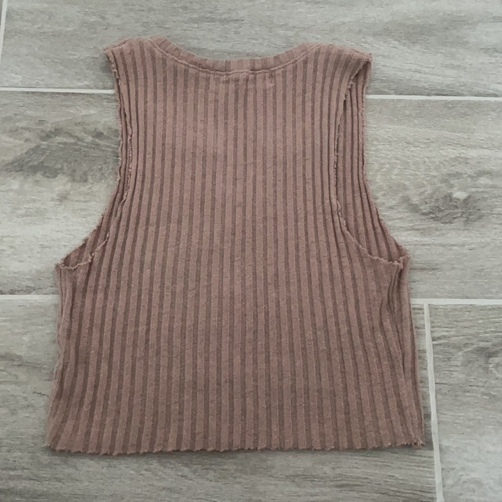 Ribbed Raw Cut Tank Top - Picture 2 of 2